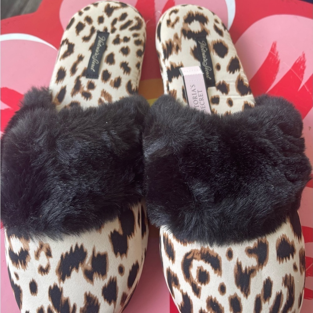 Pink Victoria secret cheetah slippers